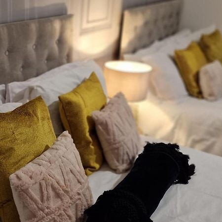 Shm Stays Leicester. Newly Renovated!! 15 Min Drive From City Centre, University. 9 Min Drive To Leicester City Stadium, 5 Min Drive To M1 & M69. 2 Min Walk To Bus Stop. Екстериор снимка
