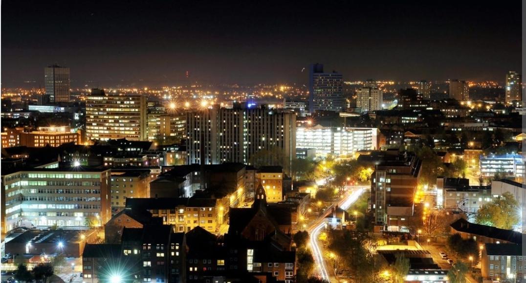 Shm Stays Leicester. Newly Renovated!! 15 Min Drive From City Centre, University. 9 Min Drive To Leicester City Stadium, 5 Min Drive To M1 & M69. 2 Min Walk To Bus Stop. Екстериор снимка