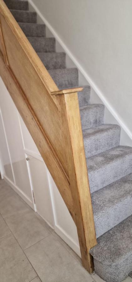 Shm Stays Leicester. Newly Renovated!! 15 Min Drive From City Centre, University. 9 Min Drive To Leicester City Stadium, 5 Min Drive To M1 & M69. 2 Min Walk To Bus Stop. Екстериор снимка
